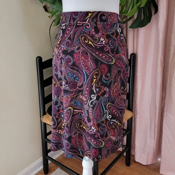 Jaclyn Smith Skirt Set Burgandy Wrap Top & Black Paisley Skirt Size Large EUC - Picture 7 of 15